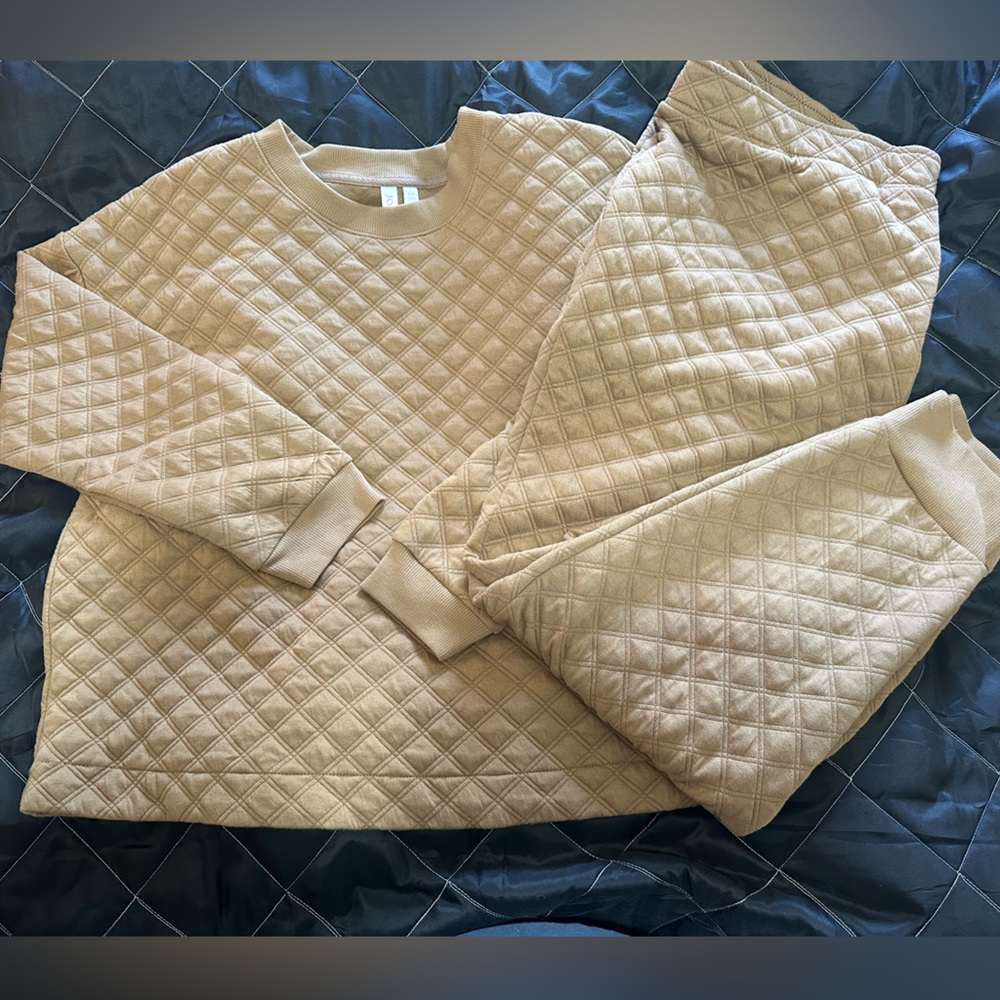 Quilted lounge set